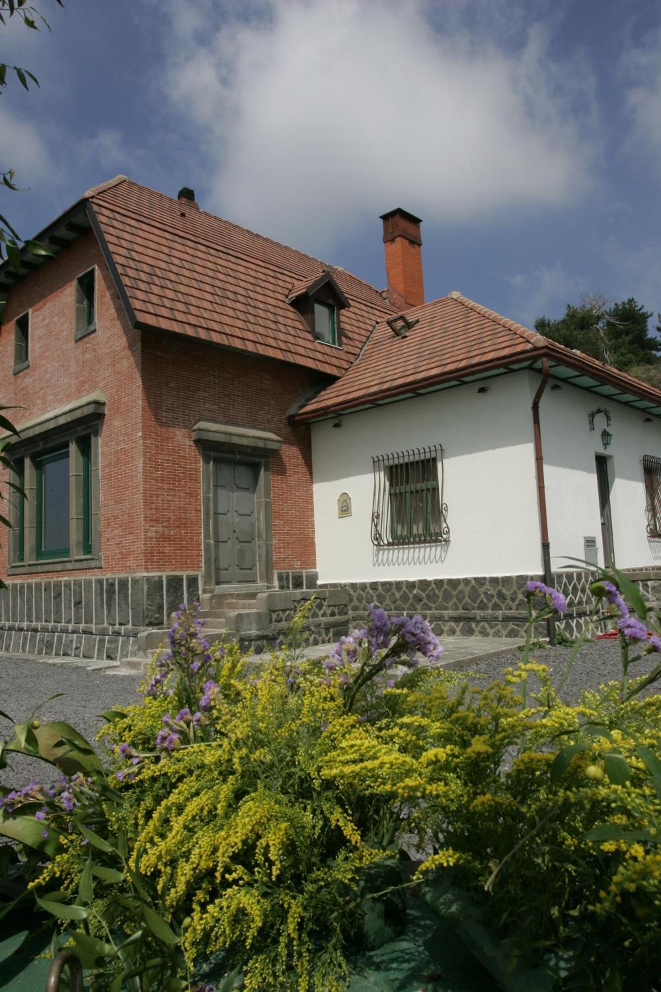 Hotel Villa Dorata Nicolosi Buitenkant foto